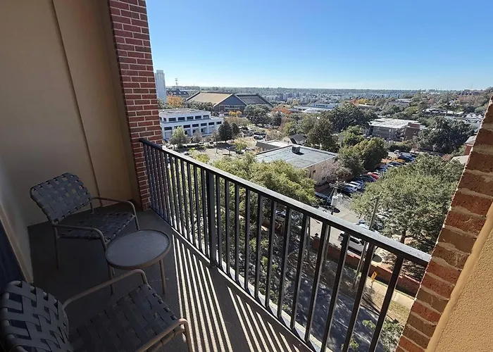 Apartment Walk To Fsu, Downtown & The Capitol-prime Location