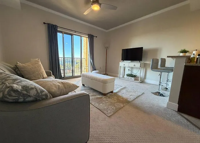 Walk To Fsu, Downtown & The Capitol-prime Location Apartment