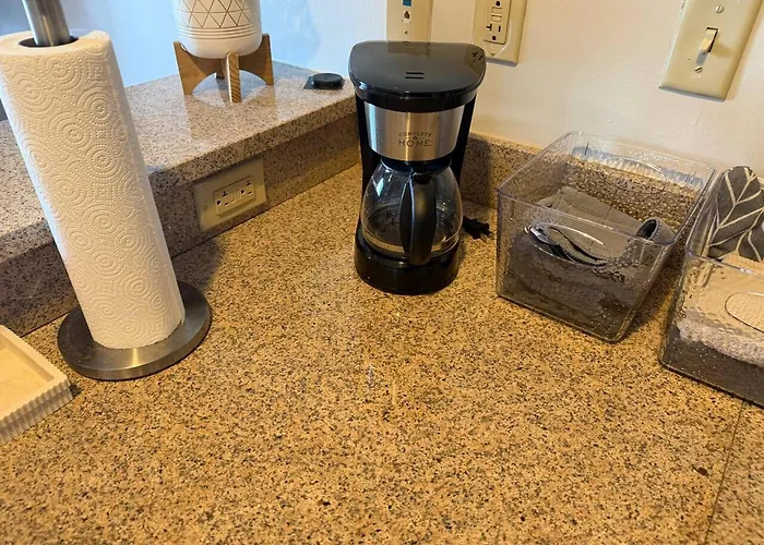 Walk To Fsu, Downtown & The Capitol-prime Location *